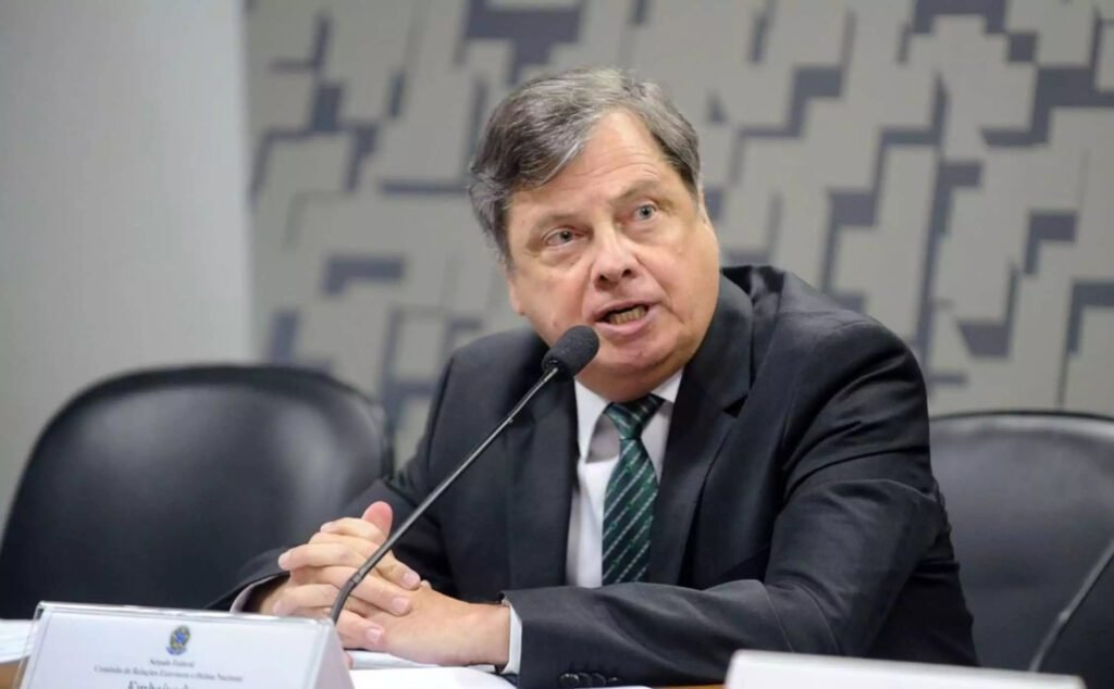 Embaixador do Brasil na França diz: “Lula é chuchu da imprensa”