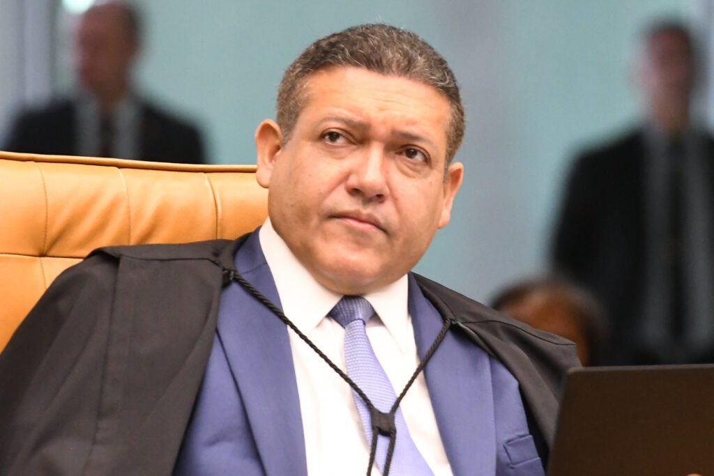 Kassio Nunes nega pedido do PDT para barrar consignado do Auxílio Brasil
