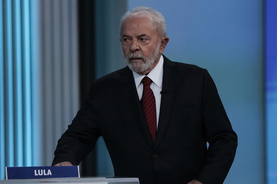 Lula acusa Bolsonaro de regras feitas por Dilma sobre pensão