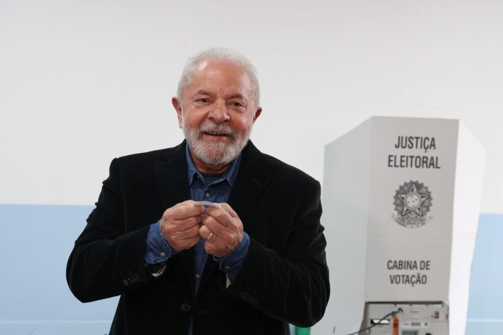 Lula diz esperar telefonema de Bolsonaro caso vença as eleições