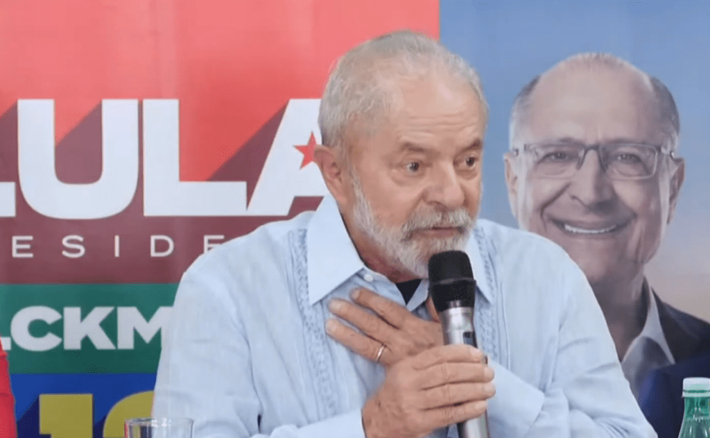 Lula diz que destino de Bolsonaro está traçado: ‘Vai colocar faixa no meu pescoço’