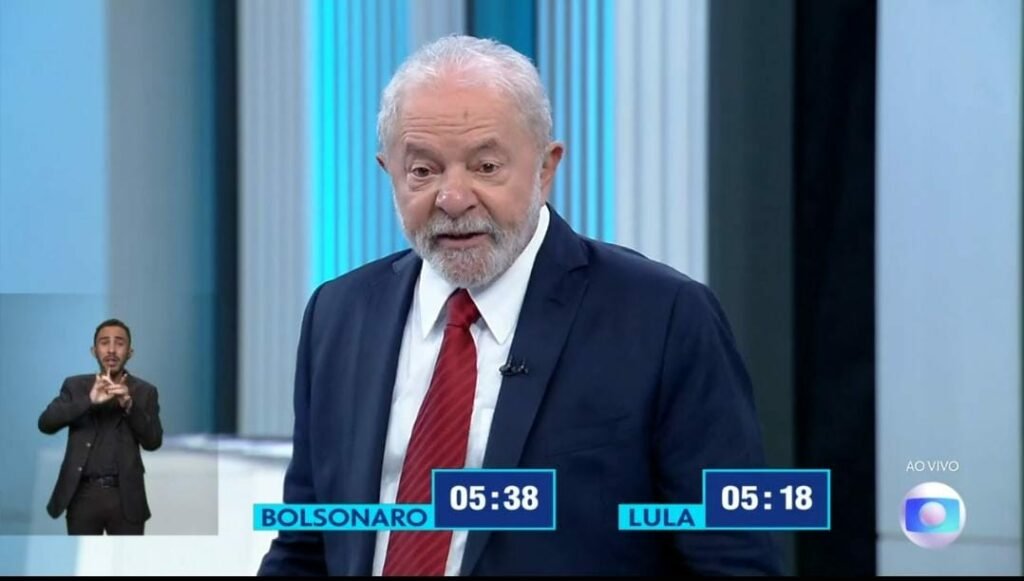 Lula nega ser favorável ao aborto e foge de discussão
