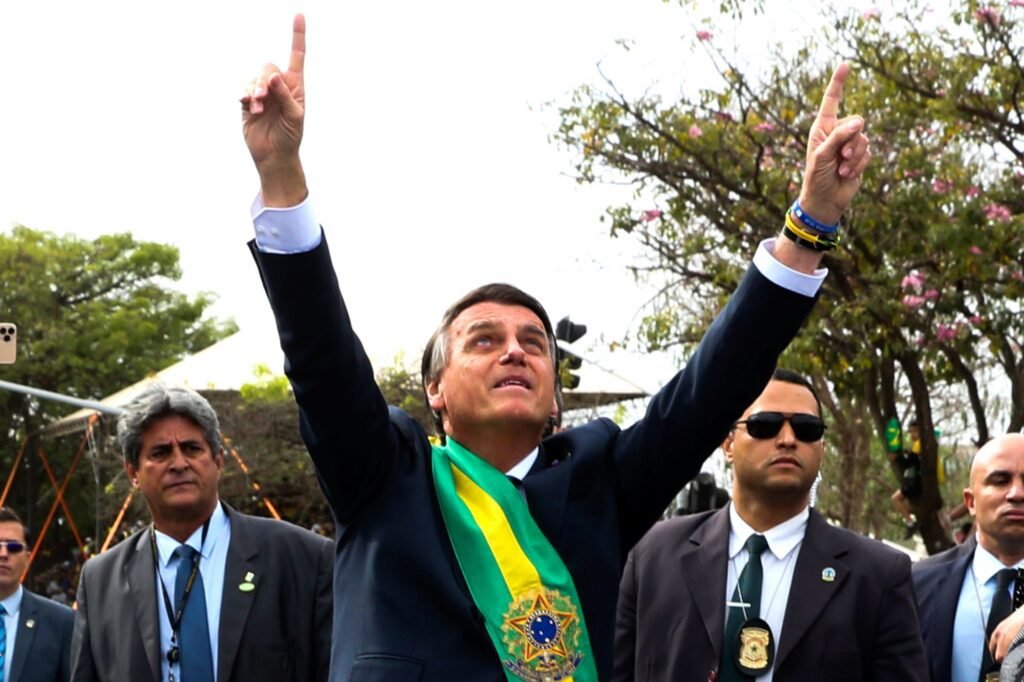 Megaempresários procuraram Bolsonaro após 1º turno: ‘Agora é ir forte para ganhar'