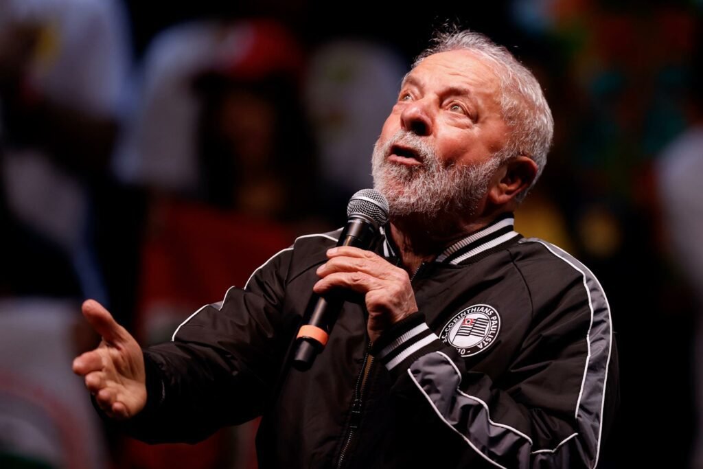 Ministra volta atrás e suspende 164 direitos de resposta de Lula