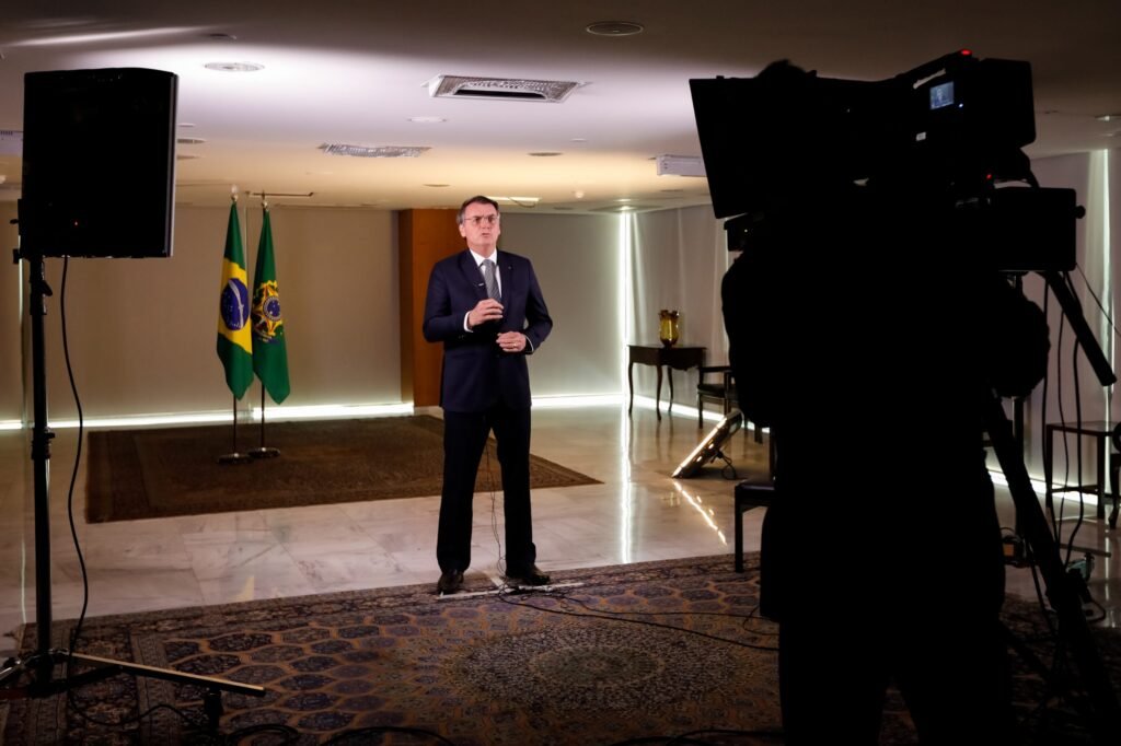 Não existe qualquer ligação minha com Roberto Jefferson, diz Bolsonaro