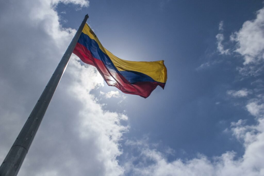 Venezuela fechou 15 rádios na última semana, diz sindicato