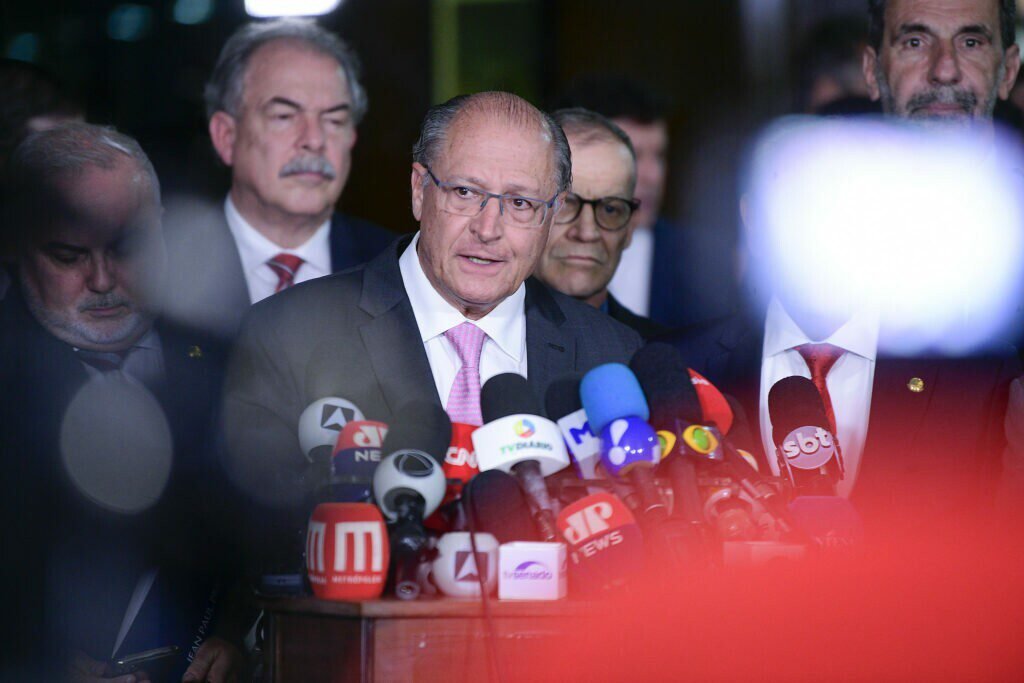 Alckmin diz que encontro com Bolsonaro foi “positivo”