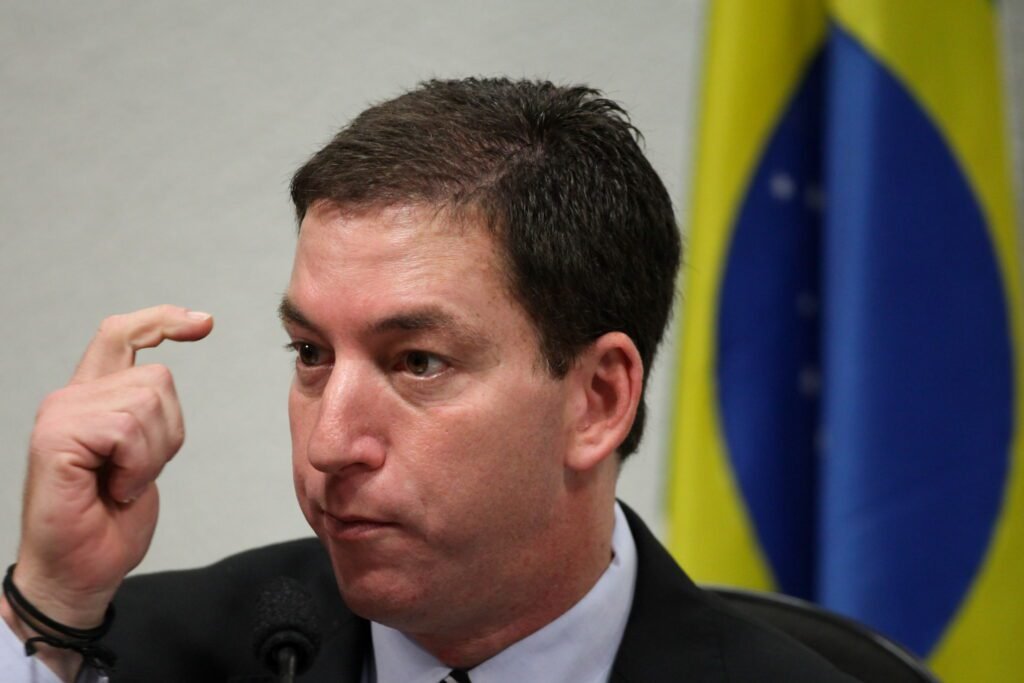 Greenwald expõe autoritarismo de Alexandre de Moraes