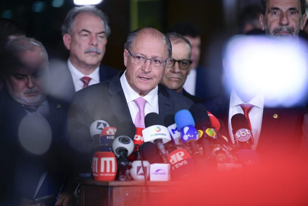 Alckmin diz que encontro com Bolsonaro foi 'positivo'