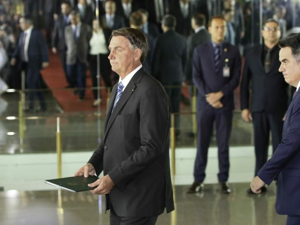 Bolsonaro indica ao Senado mais dois nomes para embaixadas