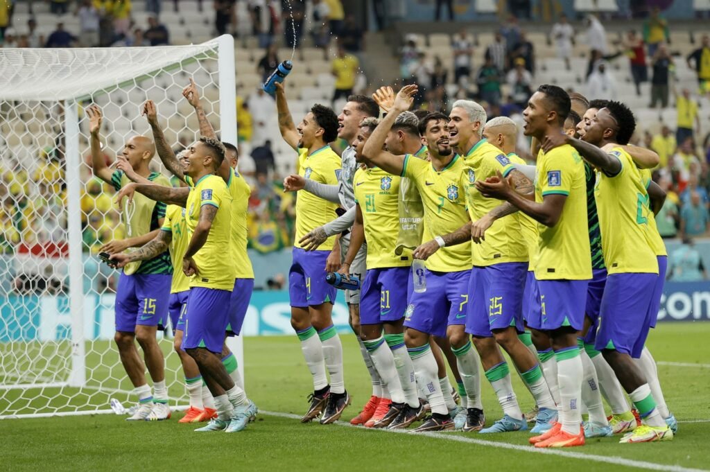 Brasil estreia na Copa com vitória de 2 a 0 sobre a Sérvia