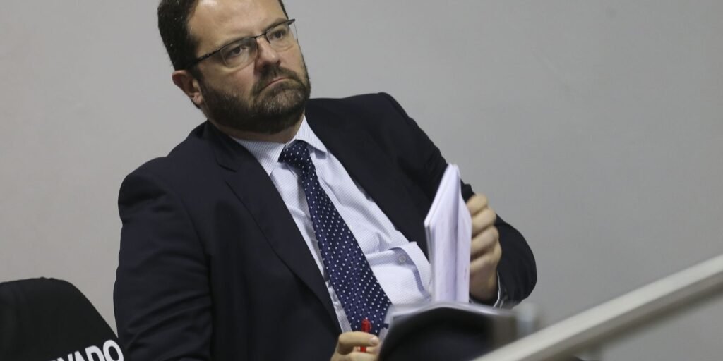 Gasto de até R$ 136 bi não gera expansão fiscal, diz ex-ministro