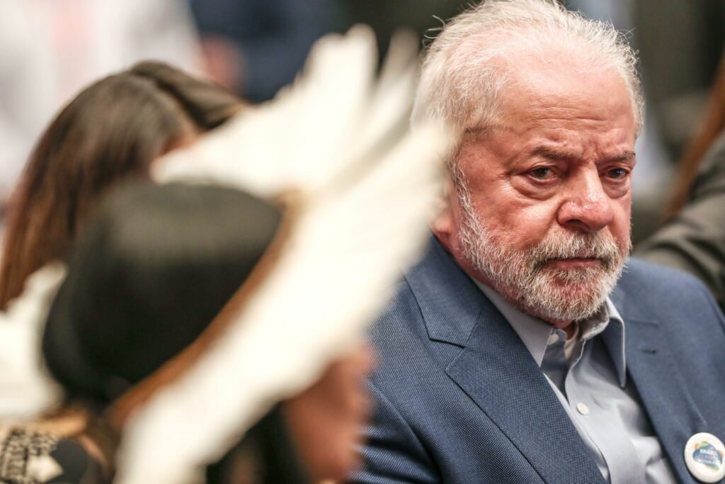 Lula deixa jornalistas esperando por 1 hora e cancela entrevista