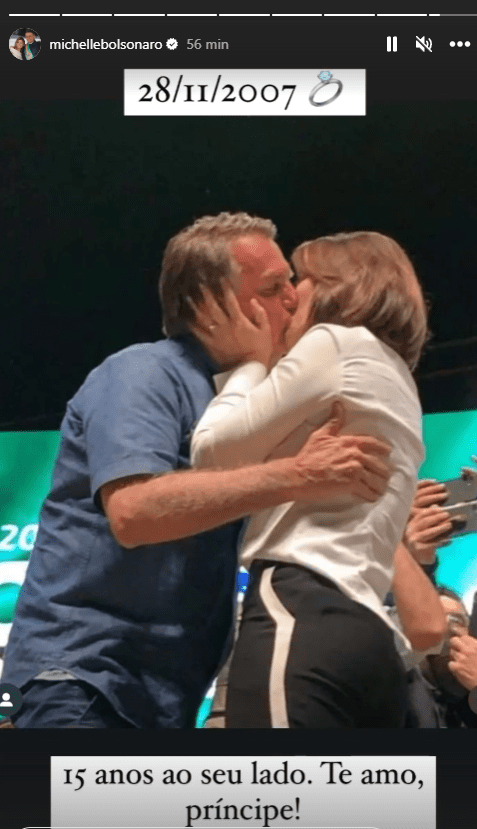 Michelle celebra 15 anos de seu casamento com Bolsonaro