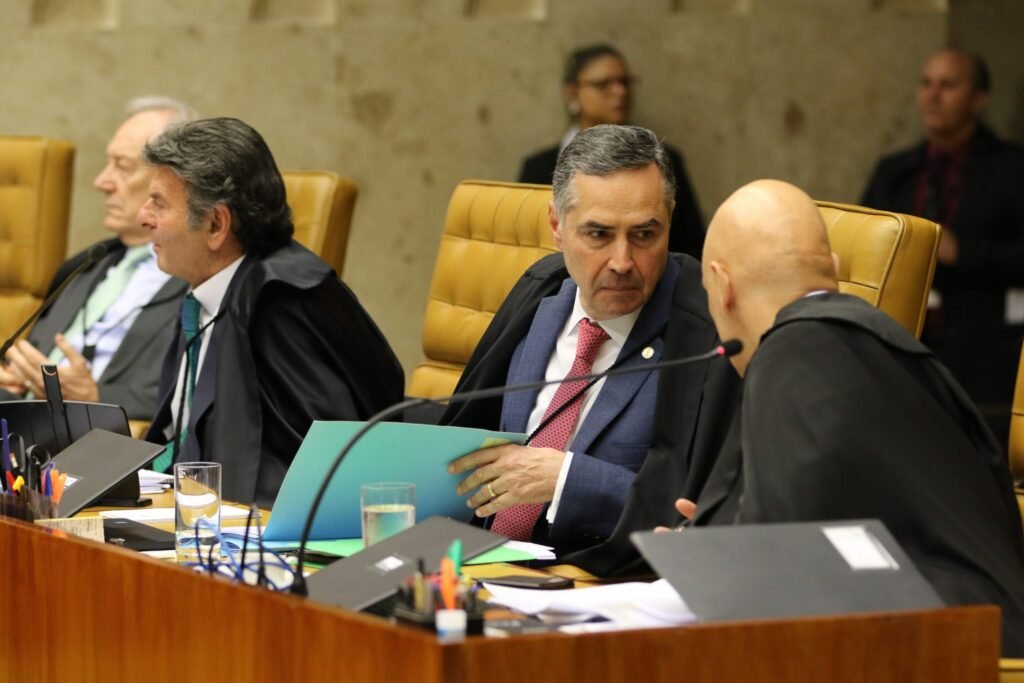 Ministros do STF cancelam reunião com Bolsonaro