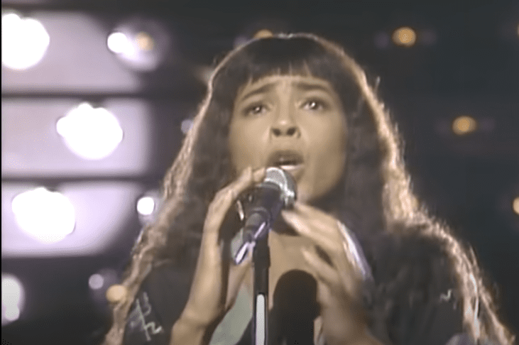 Morre Irene Cara, a voz do hit do clássico Flashdance