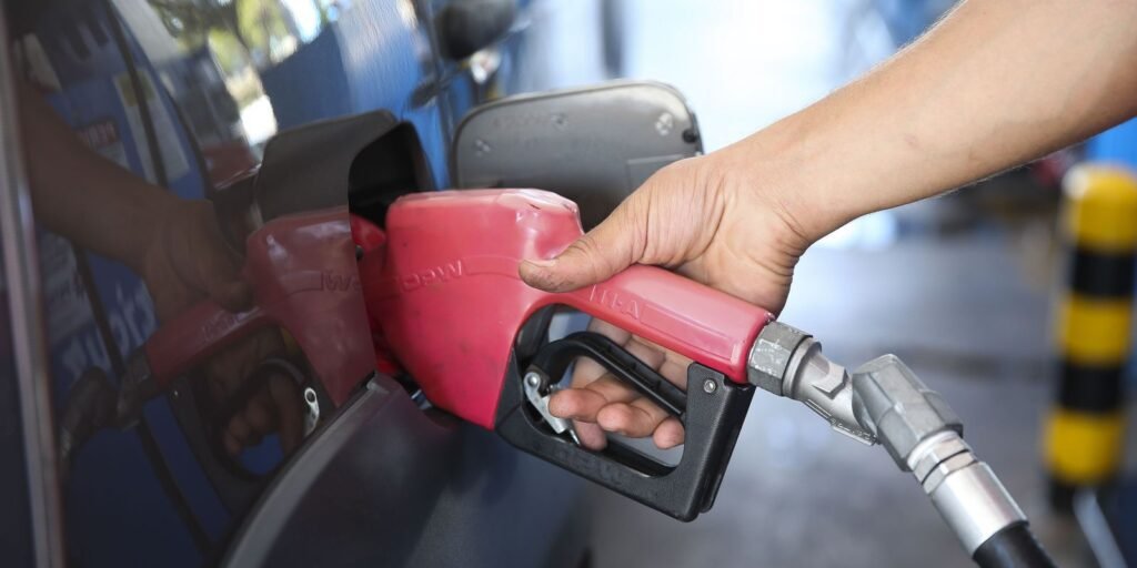 Operação Petróleo Real fiscaliza postos de combustíveis em SC