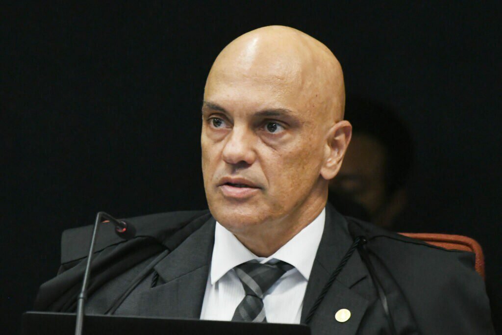 Alexandre de Moraes tem pedido de prisão preventiva no STM