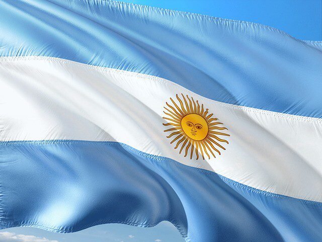 Argentina se afunda na maior inflação registrada em 30 anos
