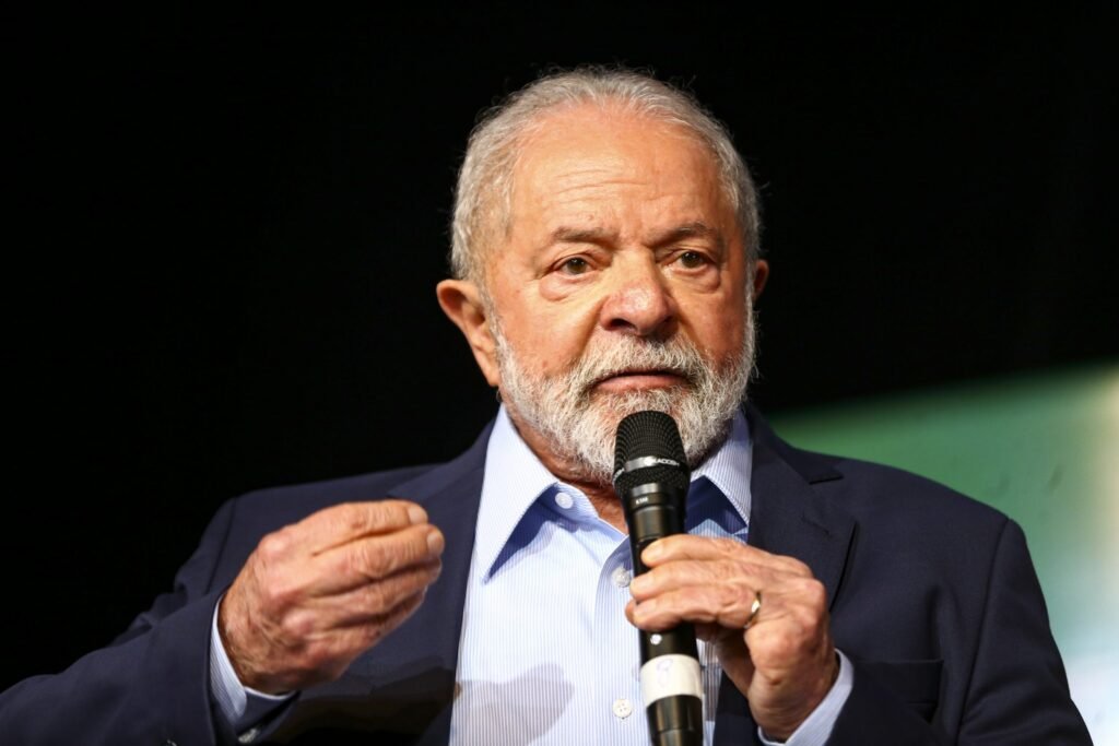 Lula abandona 'frente ampla' e mercado teme 'terceiro governo Dilma' em 2023