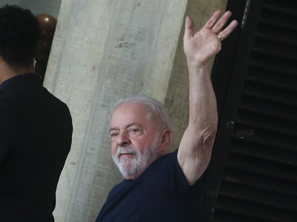 Lula diz que trabalhará por financiamento dos sindicatos