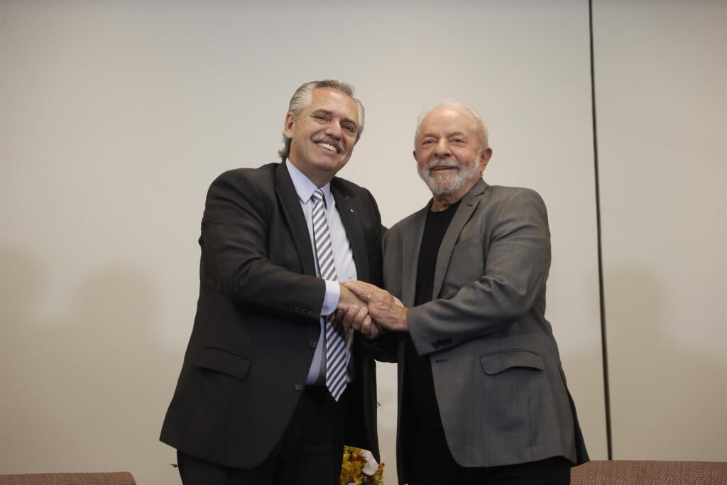 Lula irá à Argentina para cúpula e reunião com Fernández
