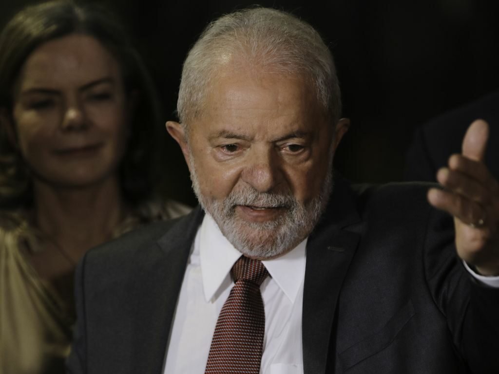 Lula voltará ao hospital para uma “revisão da garganta”