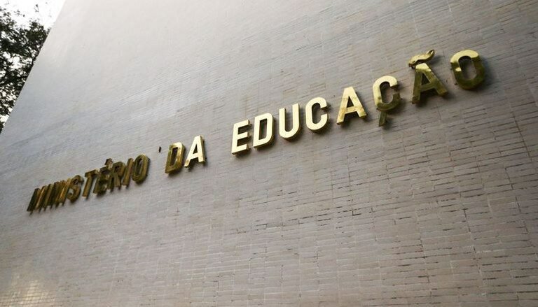 MEC libera R$ 50 milhões para bolsas da educação básica