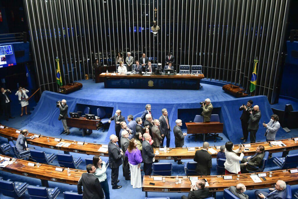 Senado Federal aprova texto da PEC do Estouro em dois turnos