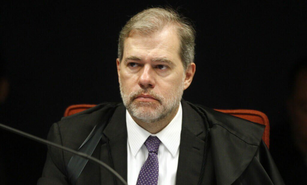 Toffoli rejeita notícia-crime de Randolfe contra Bolsonaro