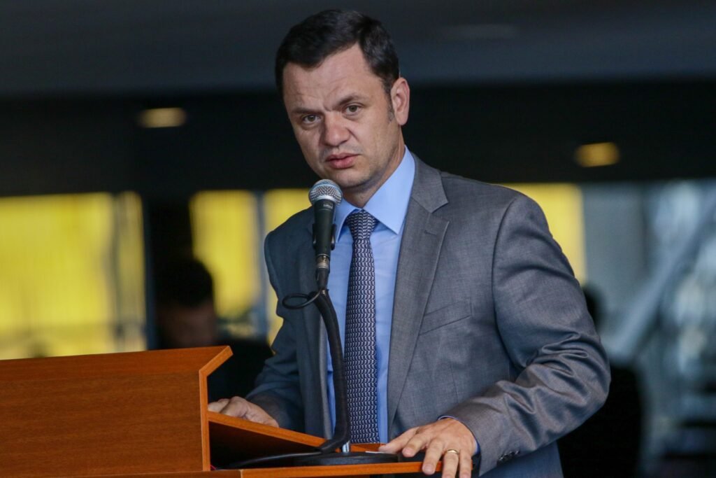 Anderson Torres se pronuncia sobre acusação de conivência com atos em Brasília