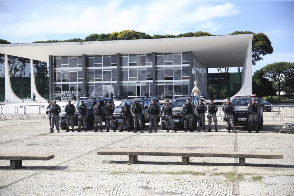Brasília: mais de 400 pessoas precisaram de atendimento médico no ginásio da PF