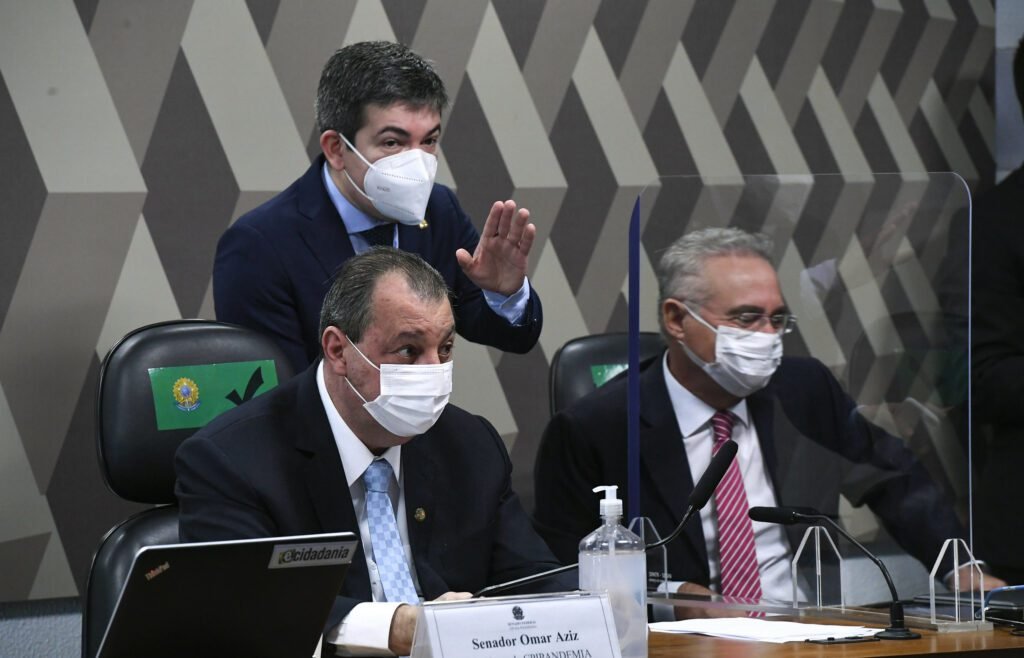 Cúpula da CPI da Covid avalia “ofensiva” contra Bolsonaro