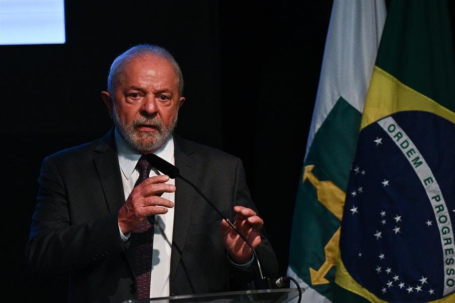 Lula se reúne em Brasília com chefes das Forças Armadas