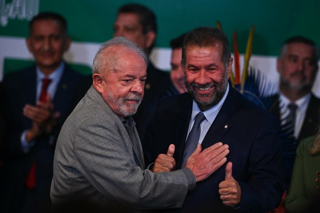 Ministro de Lula se nomeia para cargo no conselho do Sistema S