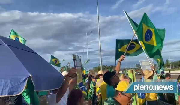 Moraes ordena desocupação de acampamentos em todo o Brasil