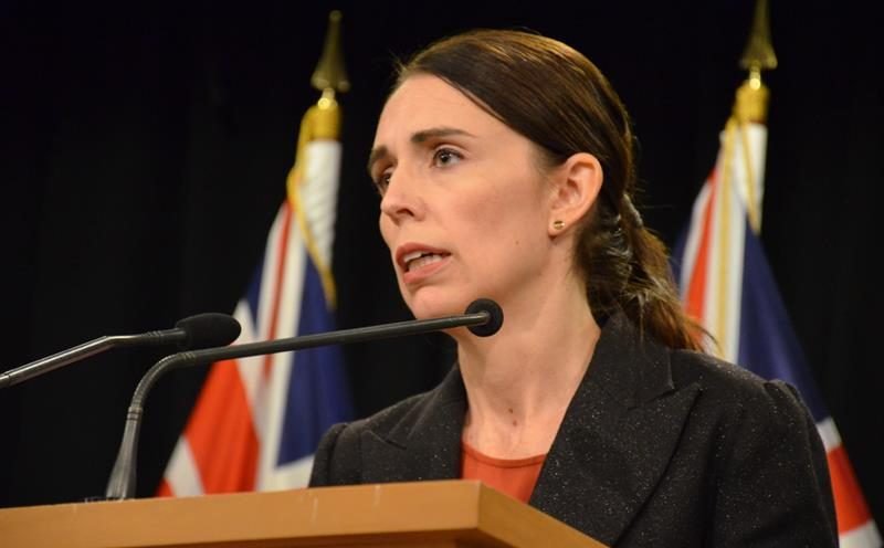 Primeira-ministra da Nova Zelândia renuncia ao cargo