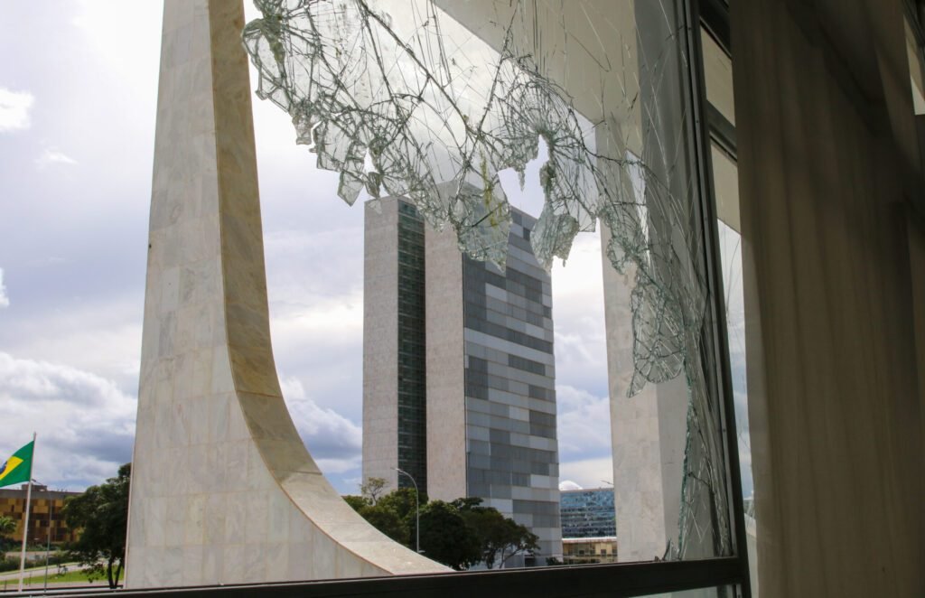 Subprocurador-geral da República descarta 'terrorismo' nos atos em Brasília