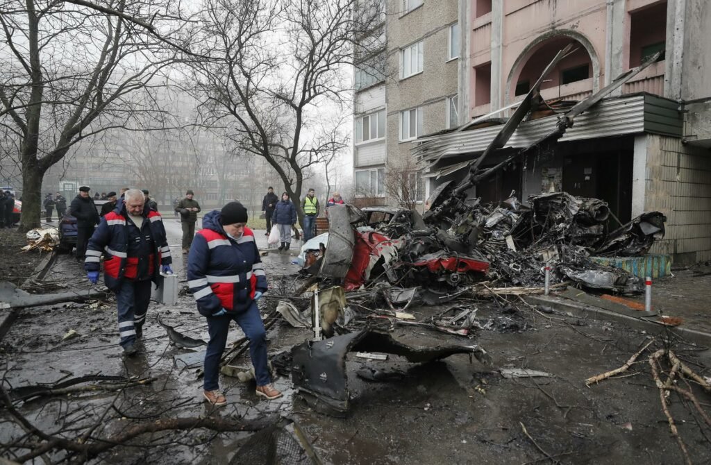 Ucrânia: Queda de helicóptero mata ministro e mais 17 pessoas
