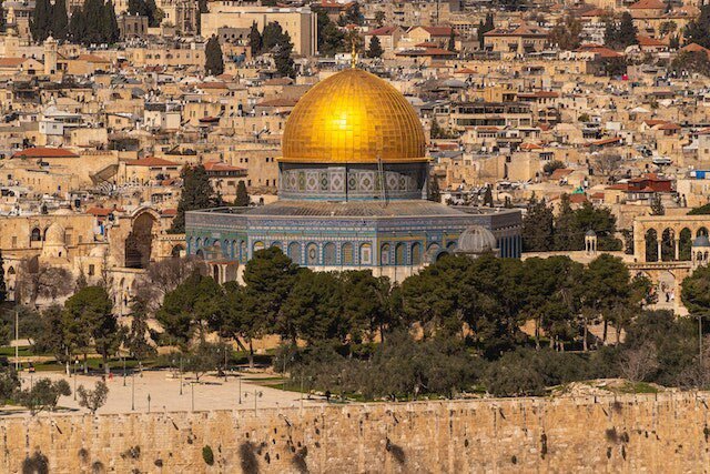 Ataque terrorista em Jerusalém deixa dois mortos e cinco feridos