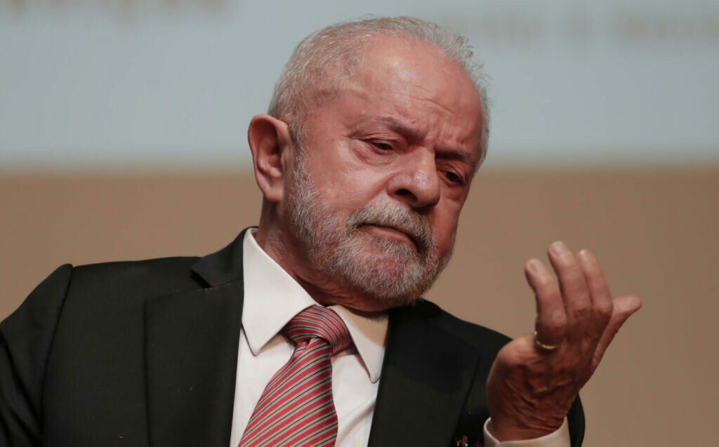 Governo Lula oferece reajuste a servidores abaixo da inflação acumulada