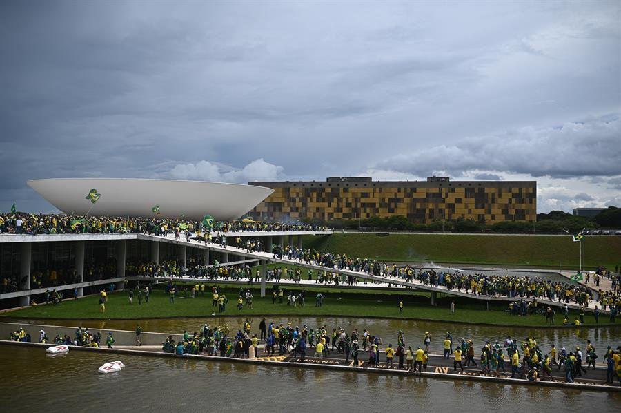 Governo decide impor sigilo a imagens dos atos em Brasília
