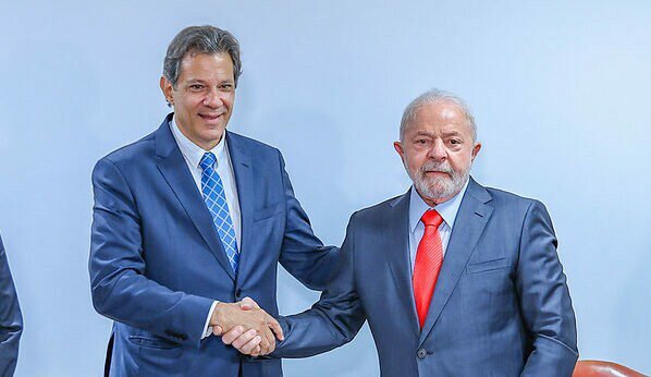 Haddad obedece Lula e diz que juros estão ‘fora de propósito’