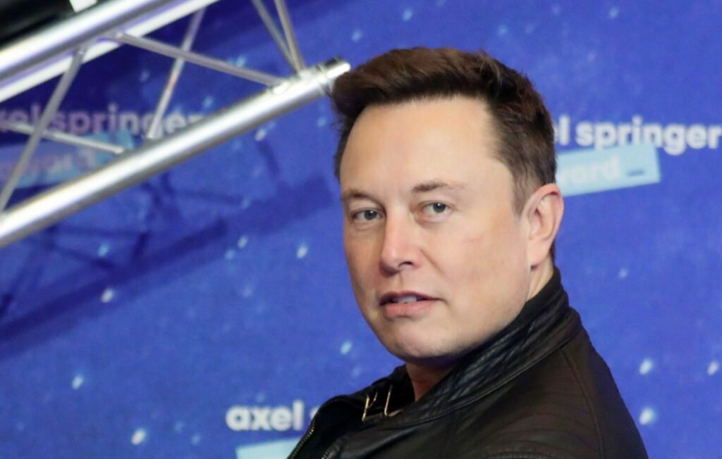 Júri diz que Musk não foi responsável por prejuízos após post sobre Tesla