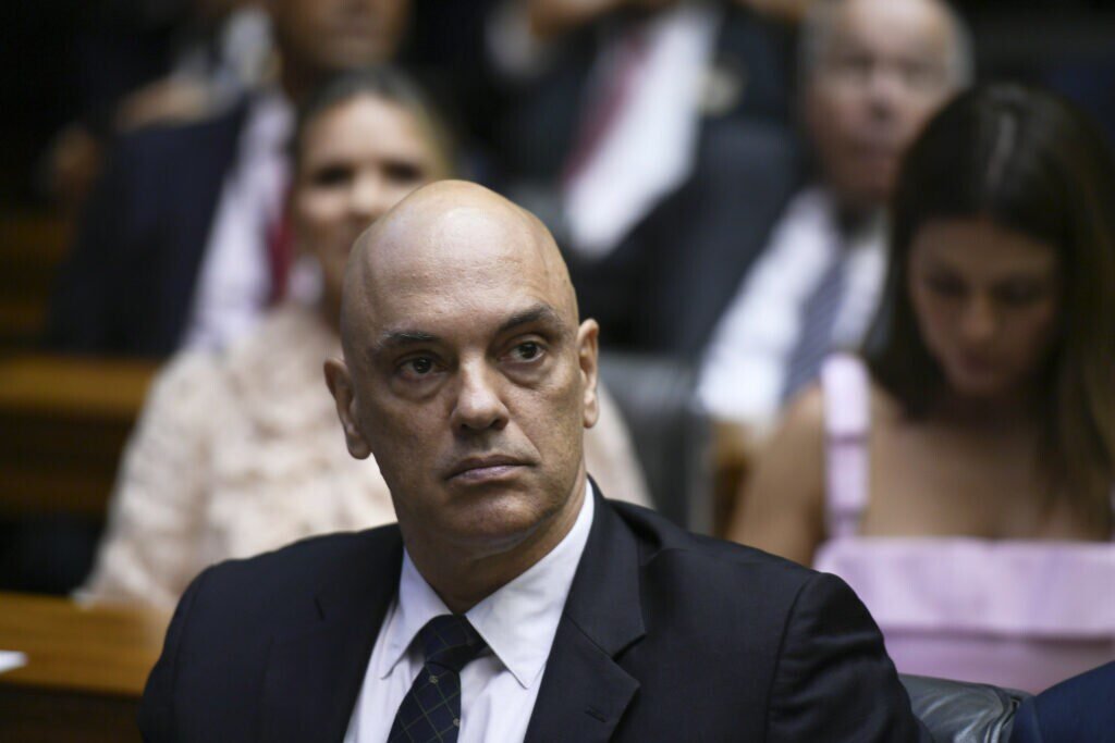 Mais 90 dias: Moraes prorroga inquérito das milícias digitais