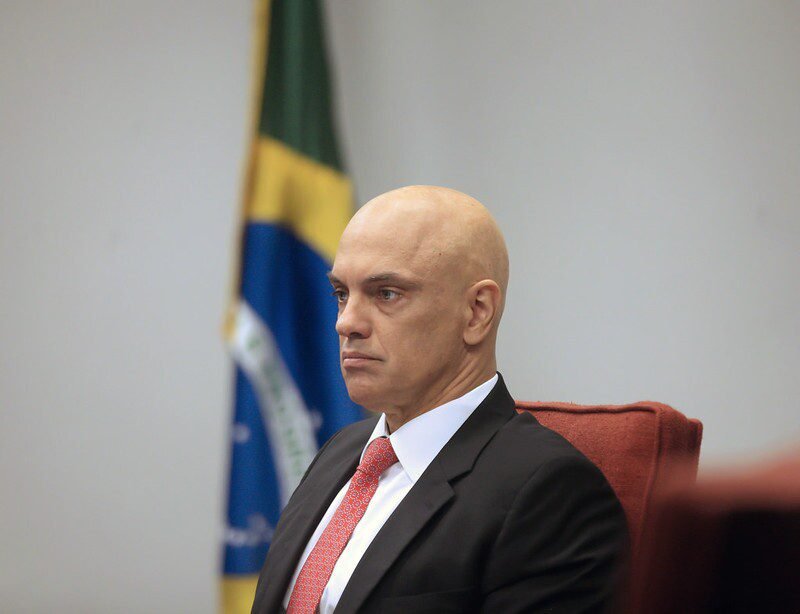 Moraes exige quebra de sigilo da fonte da CNN, Veja e GNews