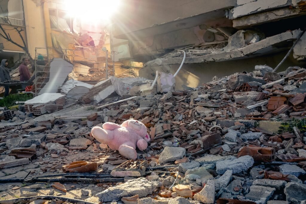Número de mortes após terremotos na Turquia e na Síria ultrapassa 50 mil – Conexão Política