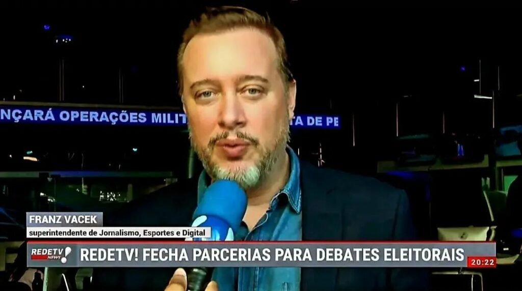 RedeTV!: Após ultimato, diretor de Jornalismo pede demissão