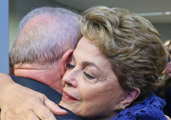 Se confirmada, Dilma ganhará salário de pelo menos R$ 290 mil