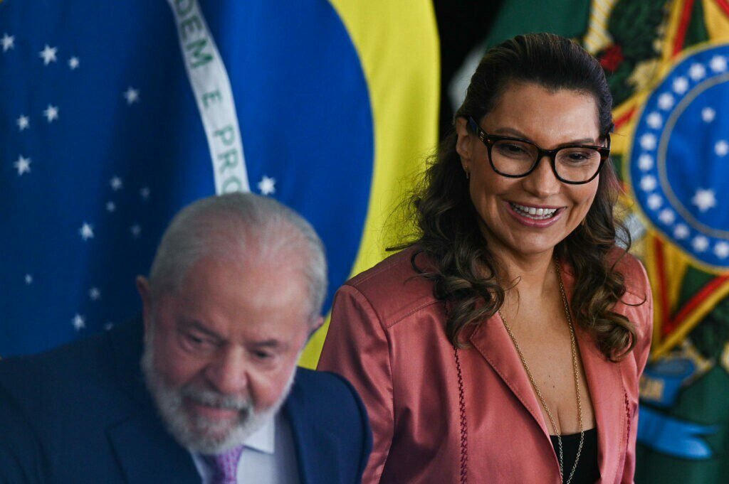 Apesar da militância, Lula resiste em indicar mulher ao STF